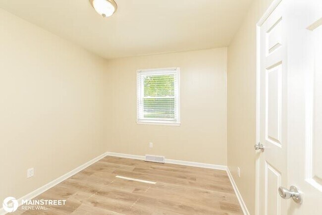 Building Photo - 4240 Cody Dr
