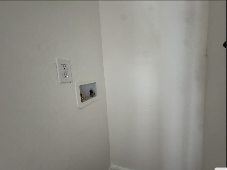 64 Jordan Ave 2 - 60 Jordan Ave