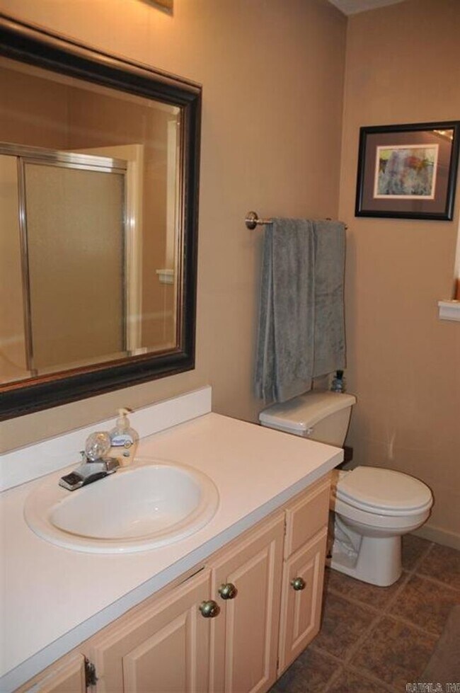 Building Photo - Charming 3-bedroom, 2-bath home located in the heart of Searcy!