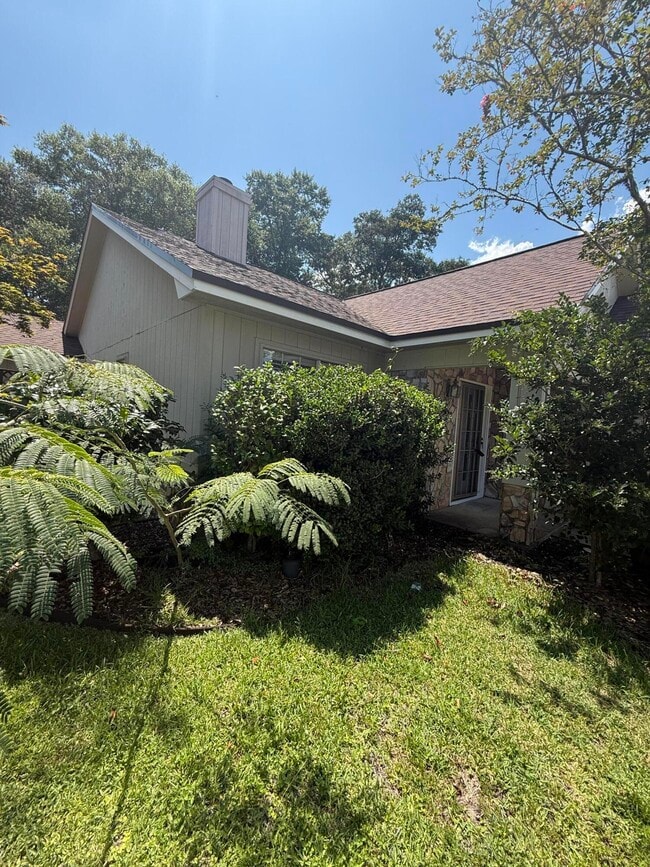 Building Photo - 1305 Ariel Ct