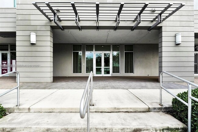 Building Photo - 7661 NW 107th Ave