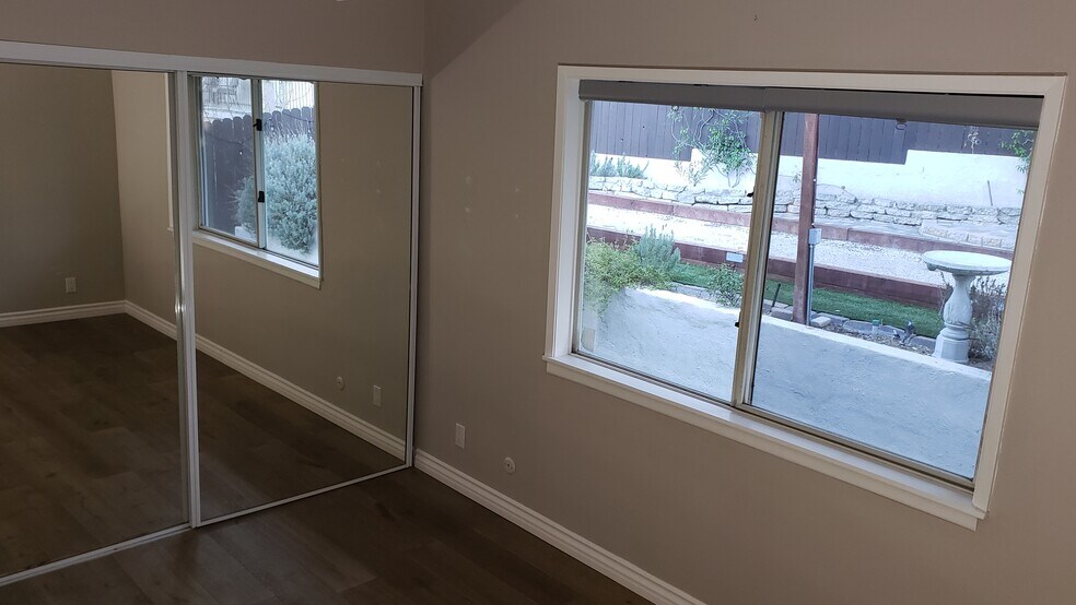 Building Photo - 18610 Paseo Nuevo Dr