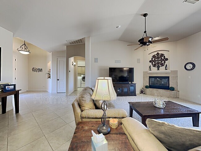 Building Photo - 1890 Ranchito Dr