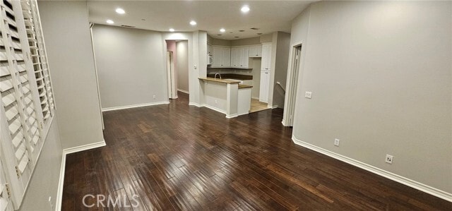 Building Photo - 15549 Jasmine Pl