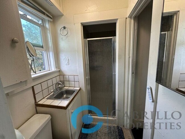 Building Photo - 4318 Cleveland Ave