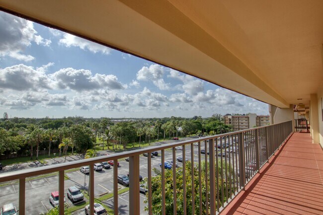 Building Photo - 3590 Via Poinciana