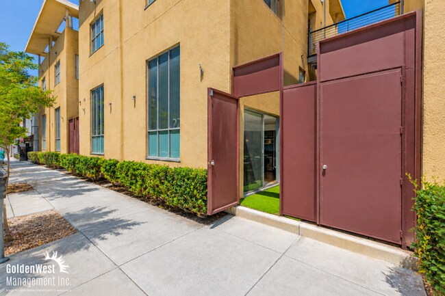 Building Photo - Modern 1Bdm 1Ba Unfurnished Loft-Style Home with Open Concept Living!