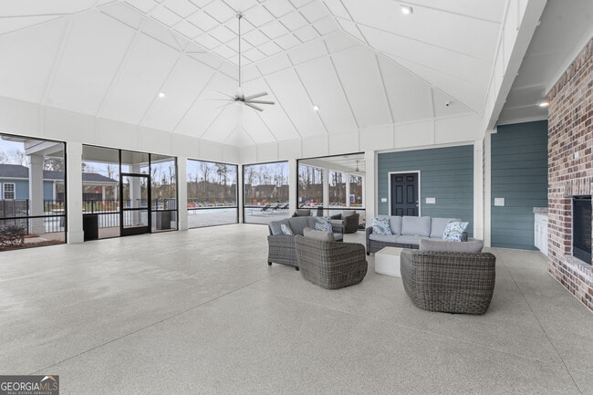 Building Photo - 408 S Zetterower Ave