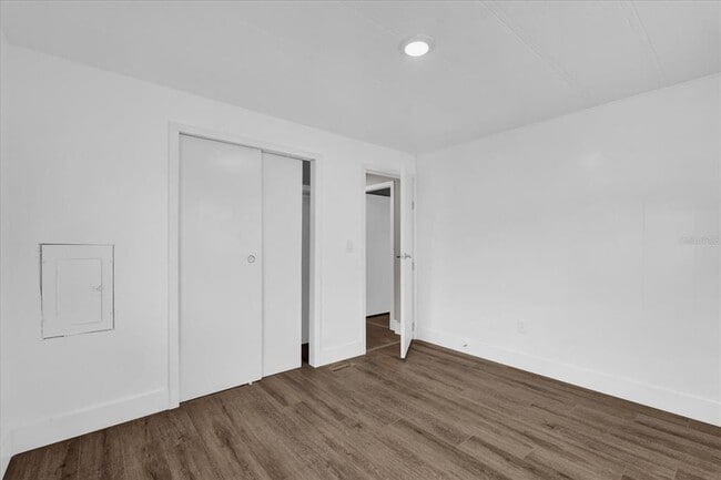 Building Photo - 947 Marcy Dr