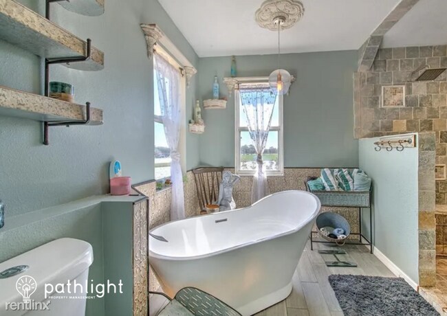 Building Photo - 4 br, 3 bath House - 14954 Sydney Road UNIT