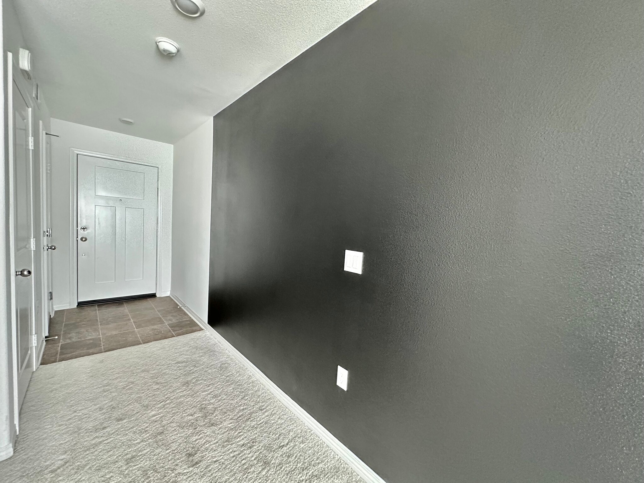 Entryway - 7108 Olive Grove St