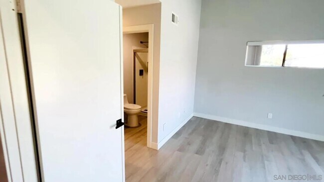 Building Photo - 4022 Mahaila Ave