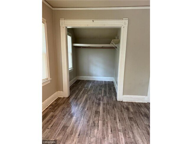 Building Photo - 944 Albemarle St