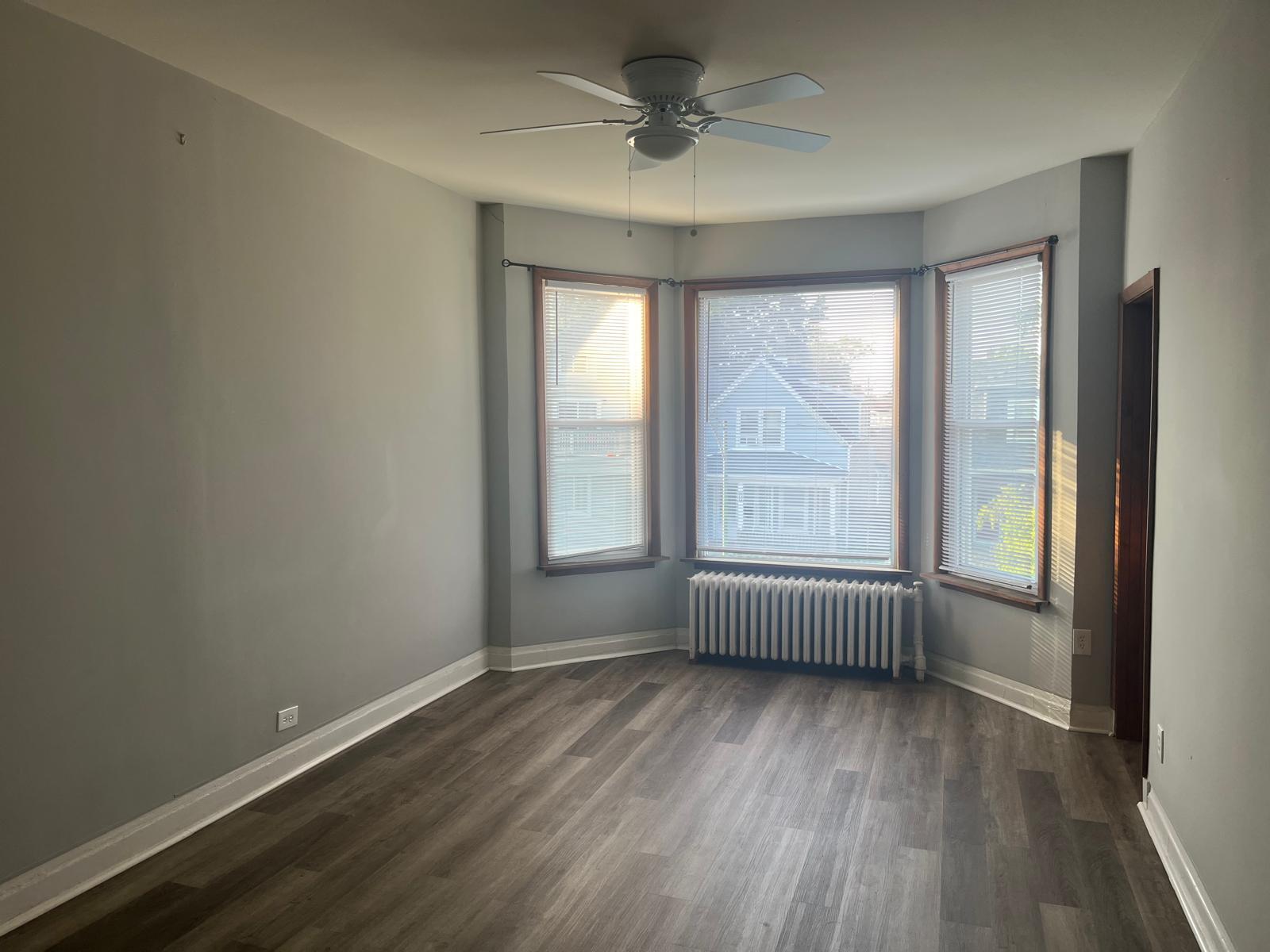 Building Photo - 5131 W Dakin St