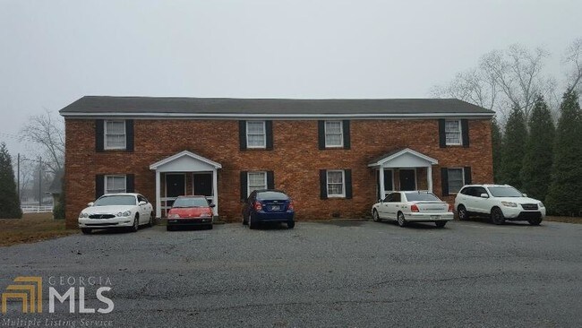 Primary Photo - 301 Cedar Creek Rd