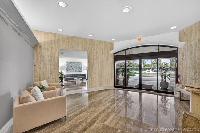 Building Photo - 2600 N Flagler Dr