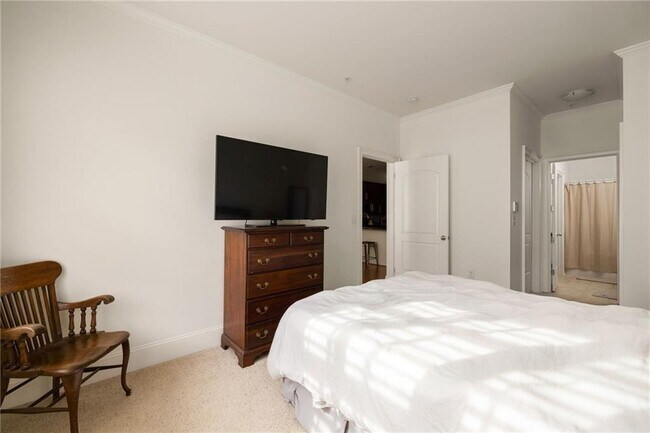 Building Photo - 1055 Piedmont Ave NE