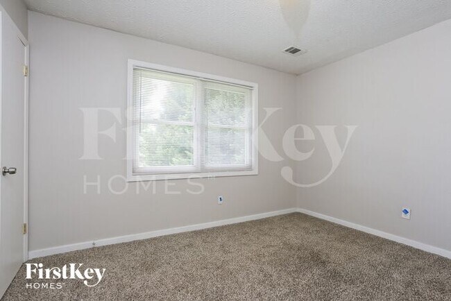 Building Photo - 2796 Water Valley Rd