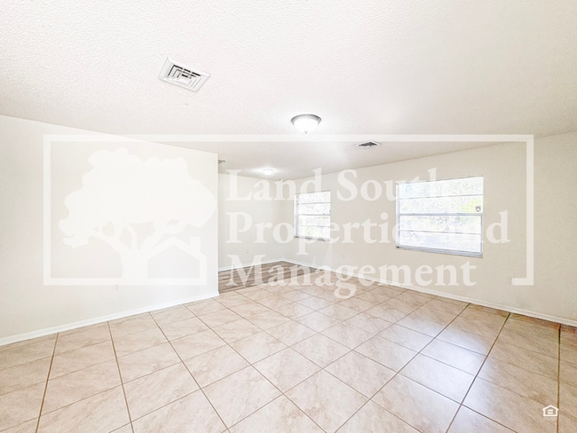 Building Photo - 730 Bebo Ln