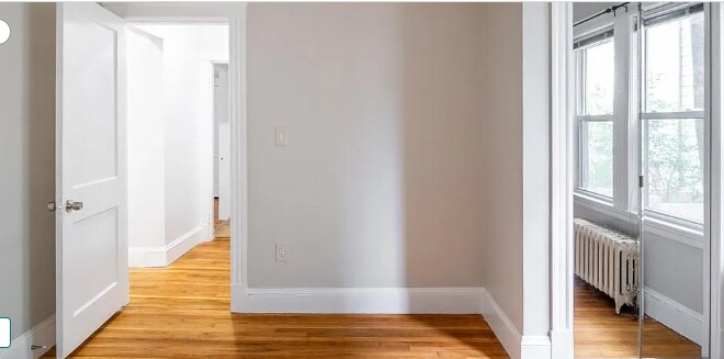 Building Photo - 122 Hillside St