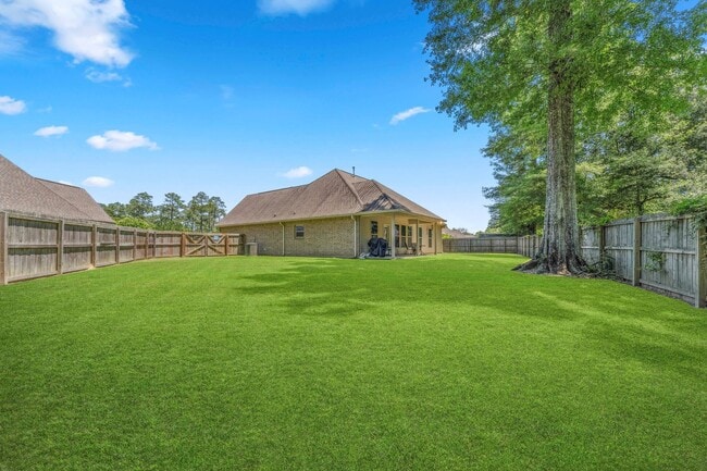 Building Photo - Beautiful home in Berkshire Subdivision....