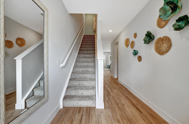 Building Photo - 608 Waters Edge Ln