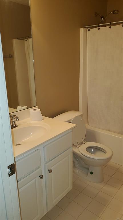 Building Photo - 8755 Ridgestone Ct