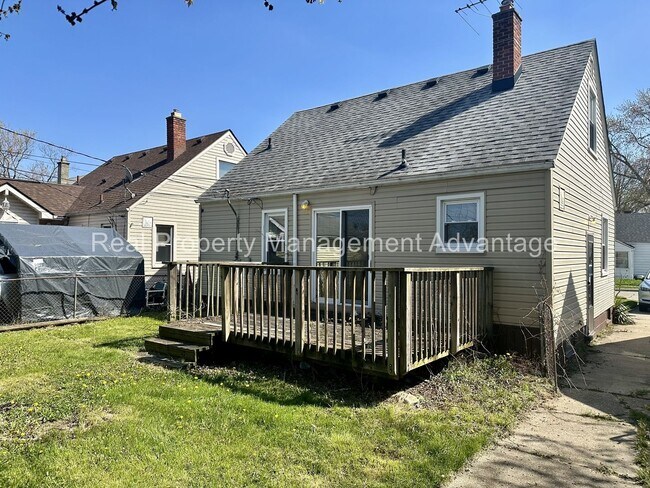 Building Photo - 18731 Meier St