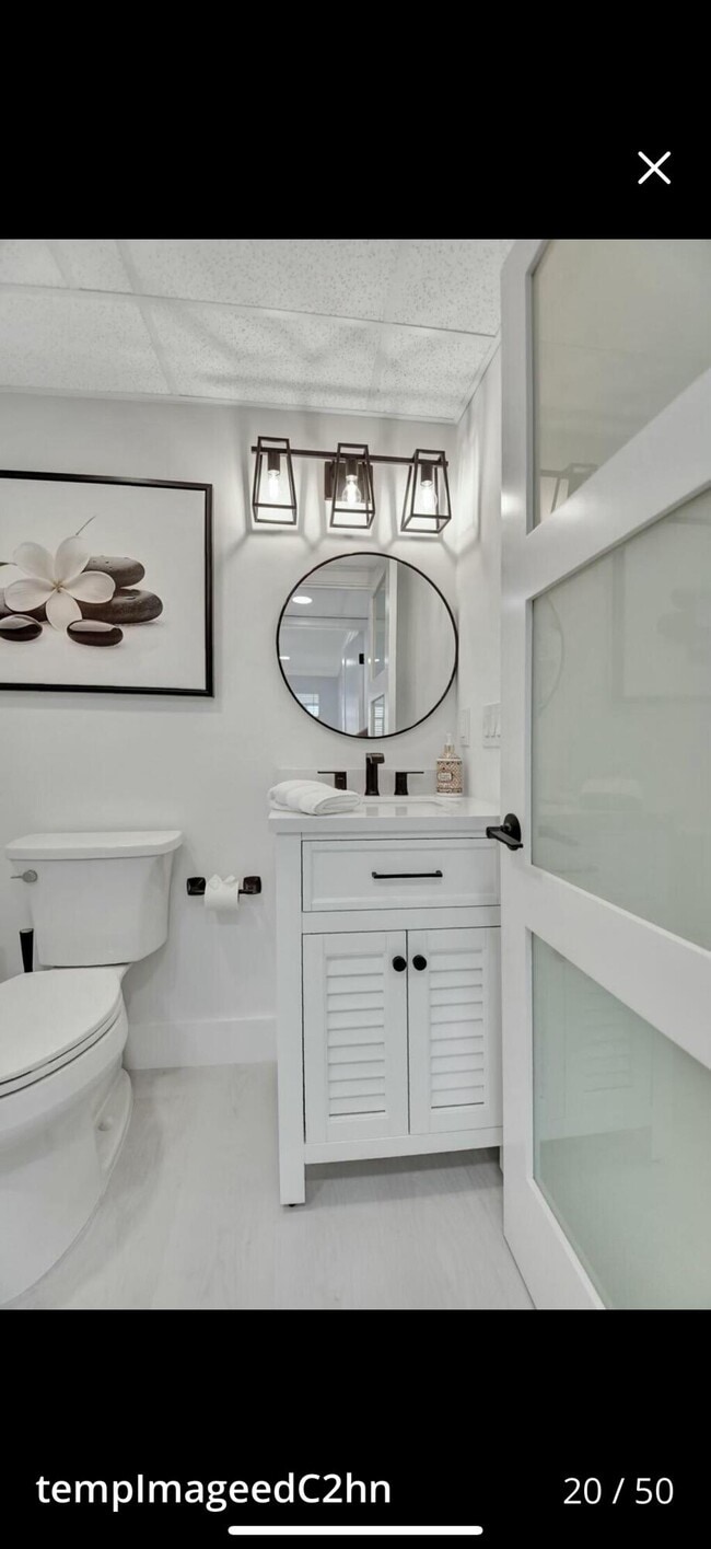 Building Photo - 581 Monaco Blvd