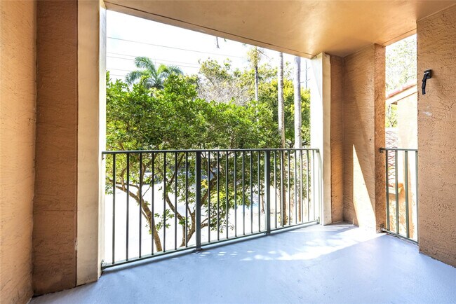 Building Photo - 4808 N State Rd 7