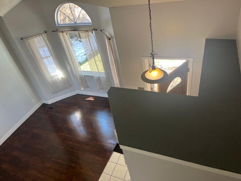 fr reception from gallery - 5620 E Prescott Ave