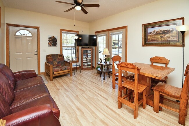 Building Photo - 2 Blocks from MERCY HOSPITAL!     FULLY FU...
