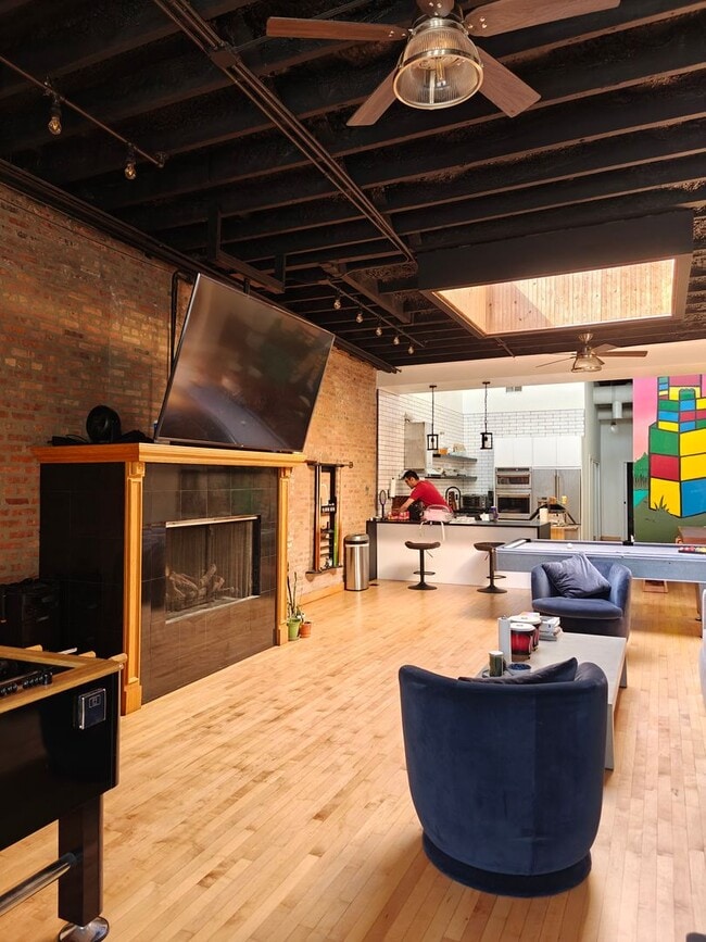 Building Photo - BEAUTIFUL 3BD/3BTH single family home for rent!