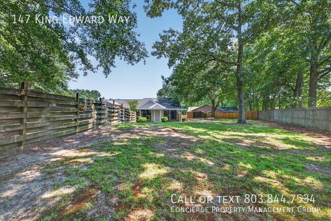 Building Photo - 147 King Edward Way