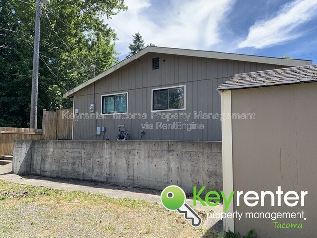 Building Photo - 1355 E 44th St