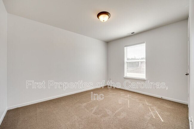 Building Photo - 16619 Broadwing Pl
