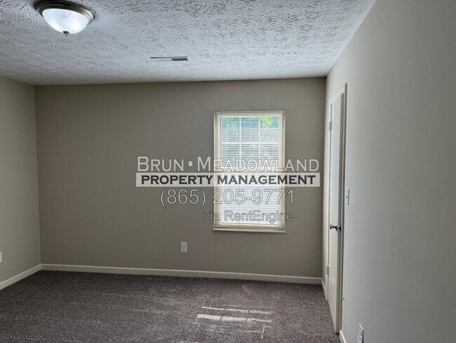 Building Photo - 8721 Gleason Dr