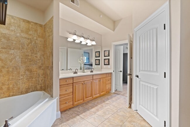 Building Photo - 101 W Bank