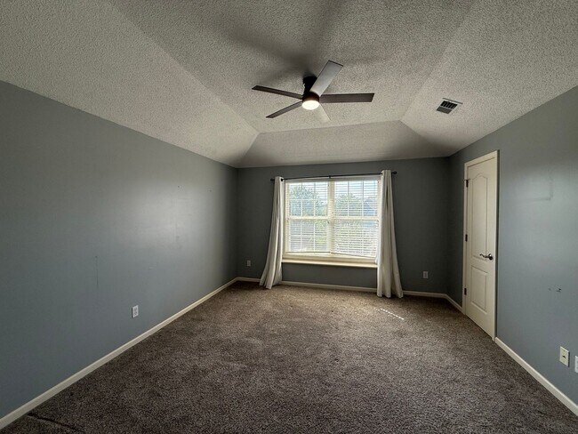 Building Photo - 13817 Hauser St