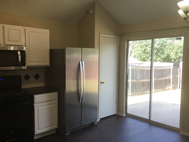 Building Photo - 7605 Stanhope Ln