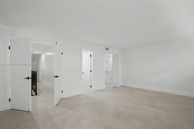 Building Photo - 8708 SW 79th Pl