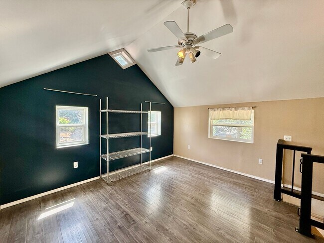 Building Photo - Charming 1925 Hillside Bungalow | Downtown Colorado Springs