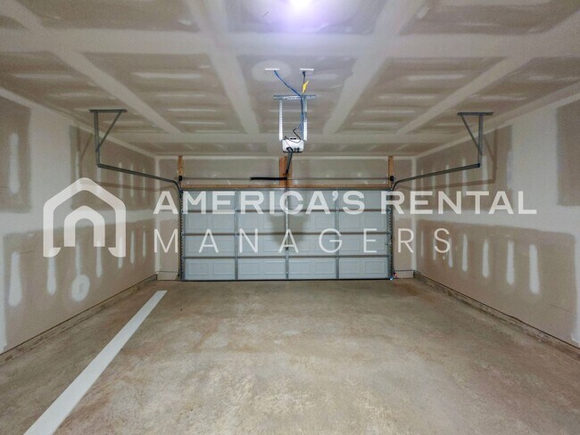 Building Photo - 225 Jemison Trails Drive