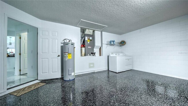 Building Photo - 3087 Barbados Ln