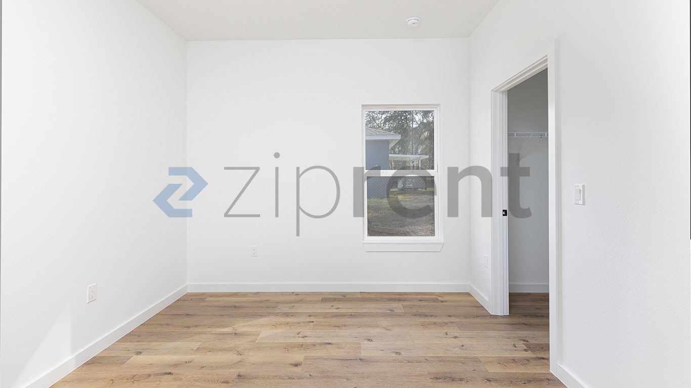 Building Photo - 7104 N Maltese Dr