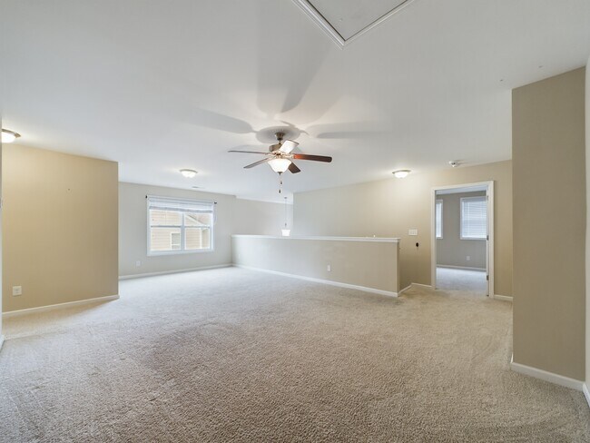 Building Photo - 5055 Gribble Ln