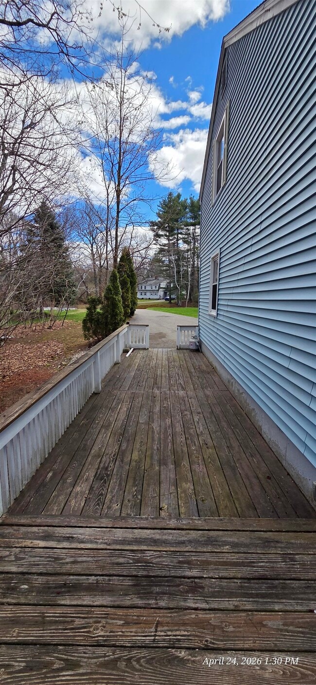 Building Photo - 15 Bonnie Ln