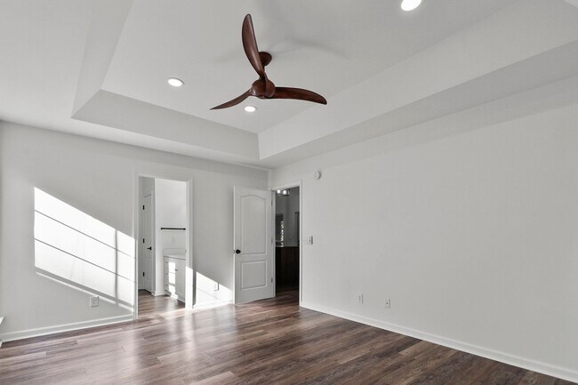 Building Photo - 110 St Ives Way