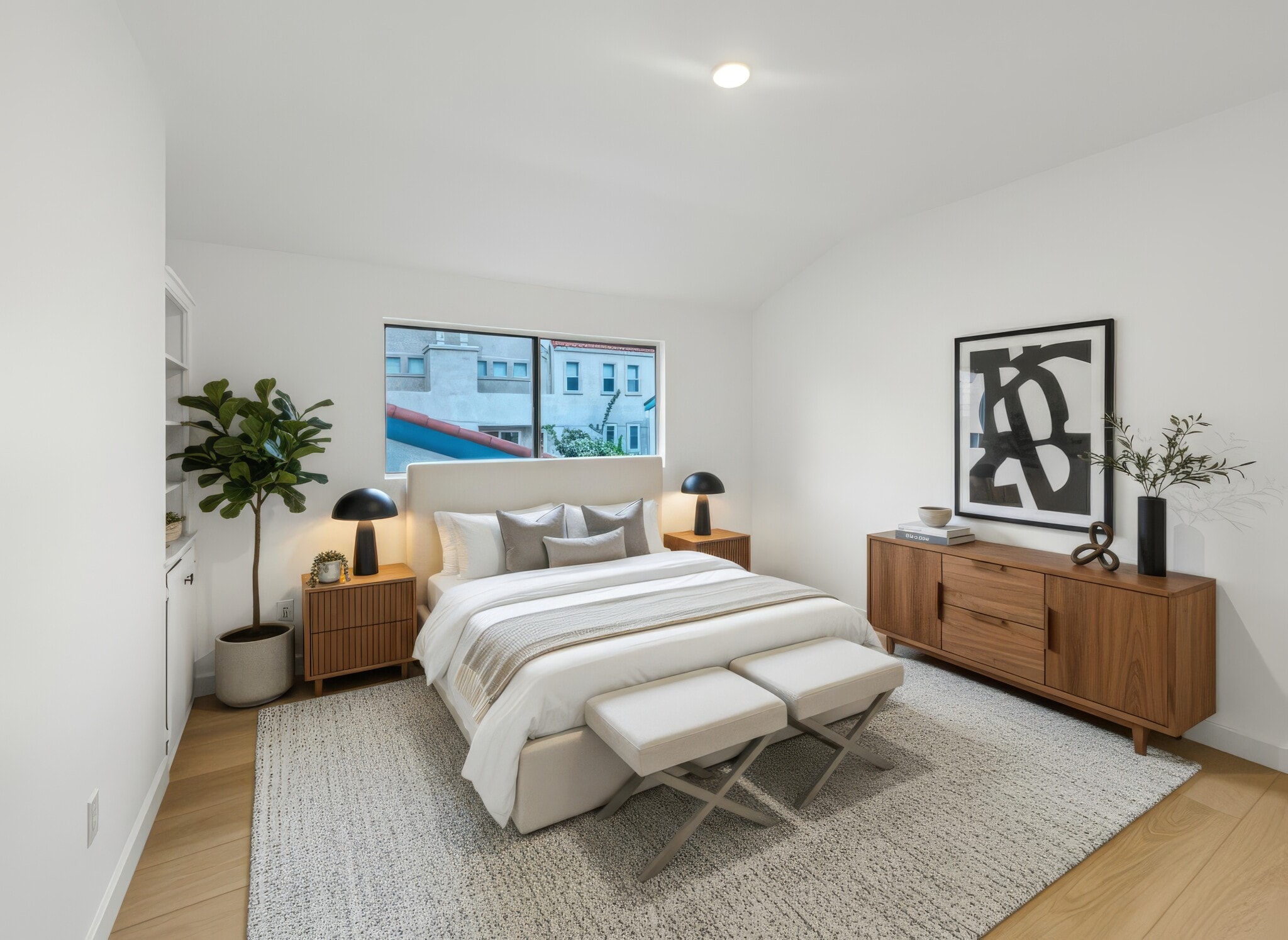 Virtually Staged - 727 E Tujunga Ave