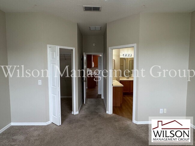 Building Photo - 5004 Adair Oak Dr